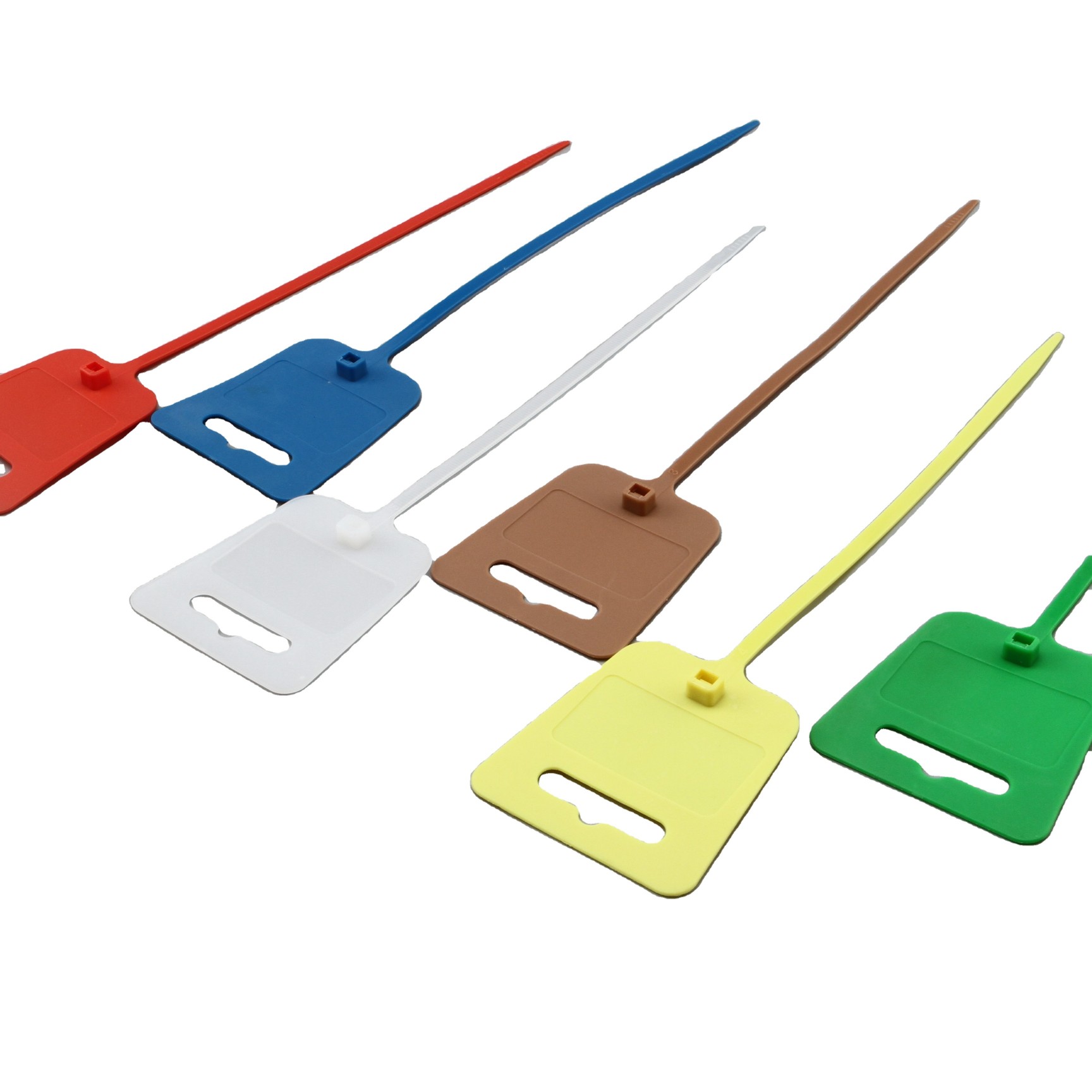 Új élet lélegzete a Nylon Harness címkék piacán